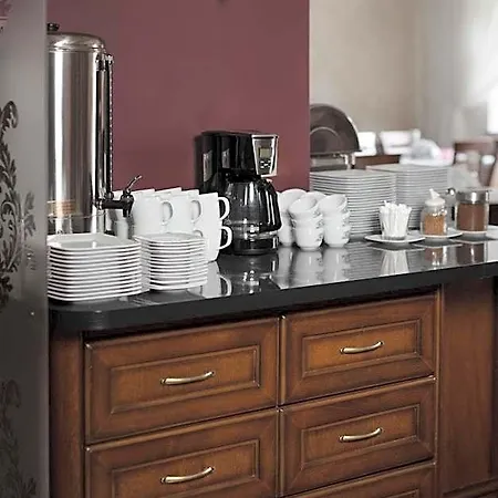 Paria Hotel